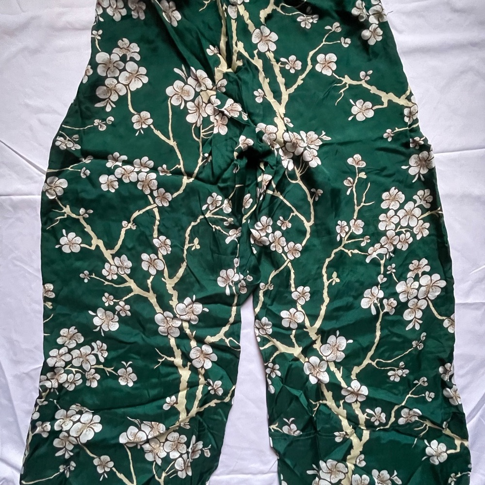 Women’s Green Floral Wide legged Pants